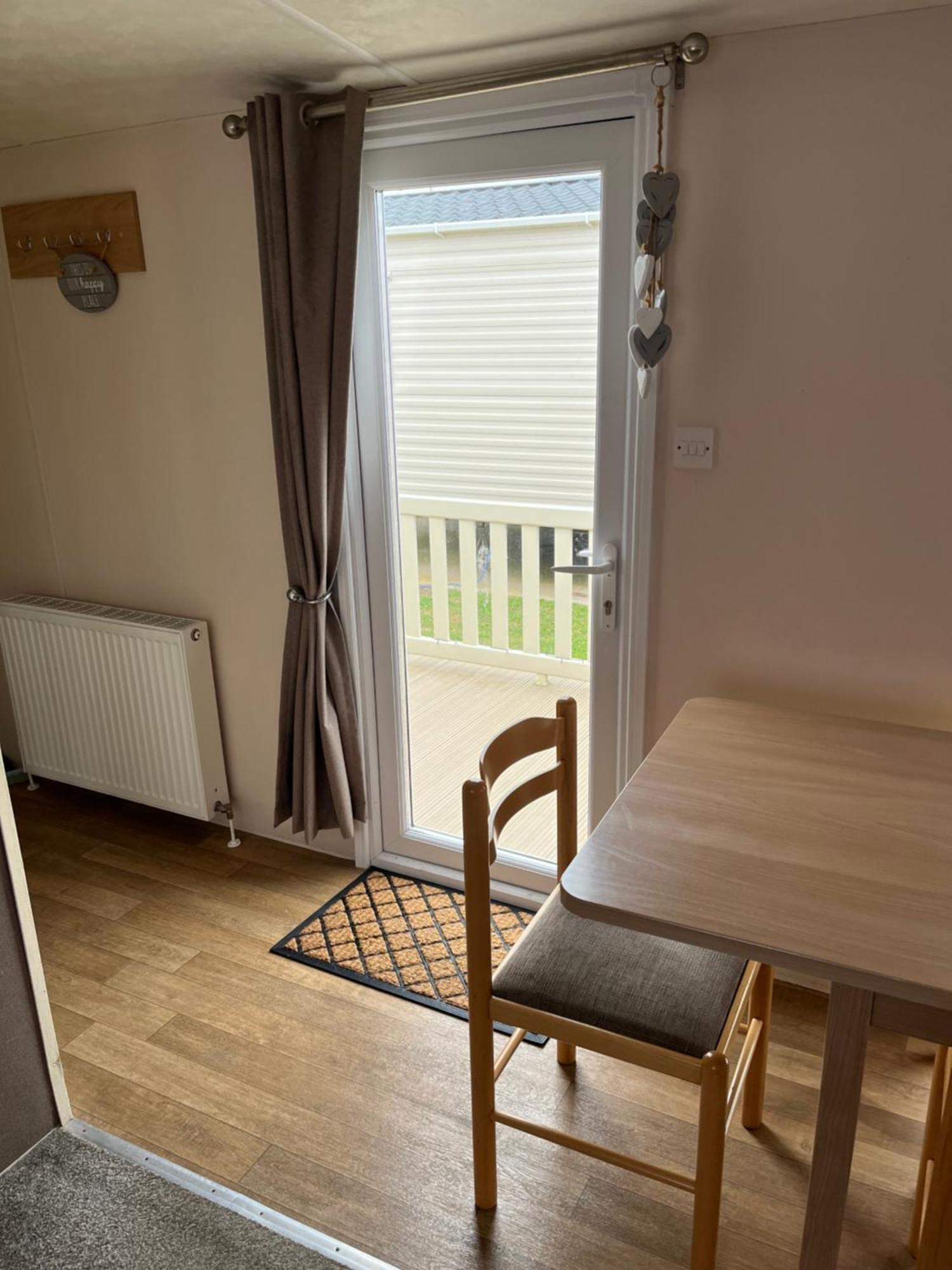 Hotel 8 Berth Caravan Clacton-on-Sea Esterno foto