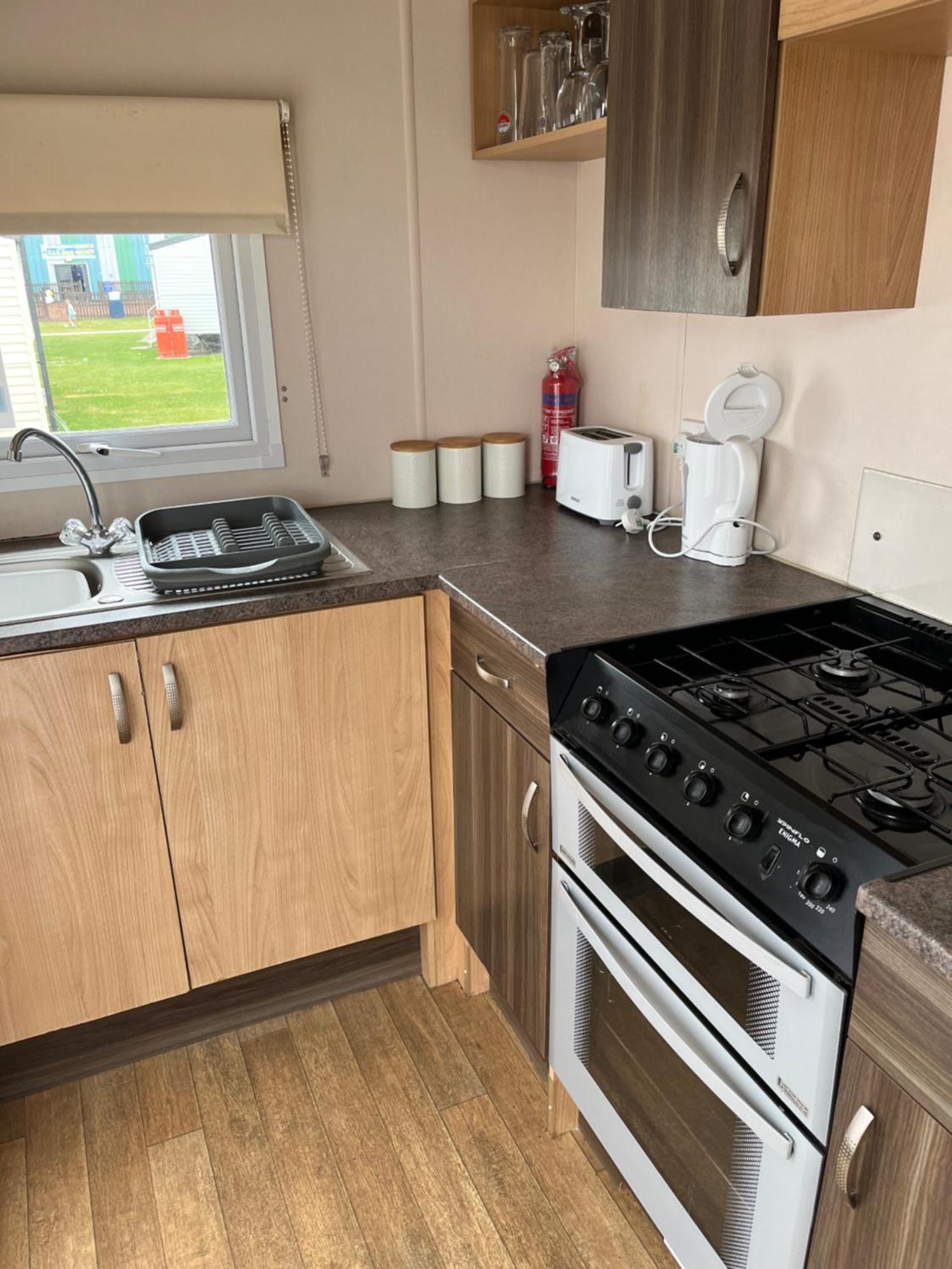 Hotel 8 Berth Caravan Clacton-on-Sea Esterno foto